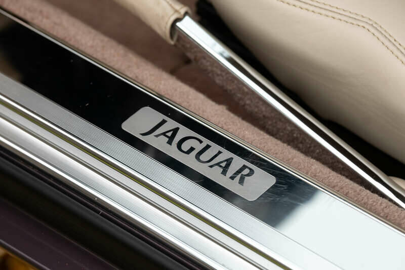 Image 22/50 of Jaguar XJS 6.0 (1993)