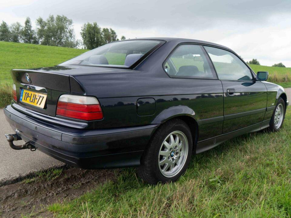 Bild 3/40 von BMW 316i (1998)