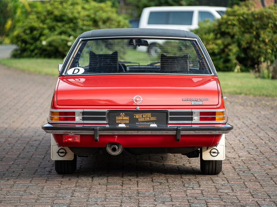 Immagine 17/40 di Opel Rekord 1900 (1975)
