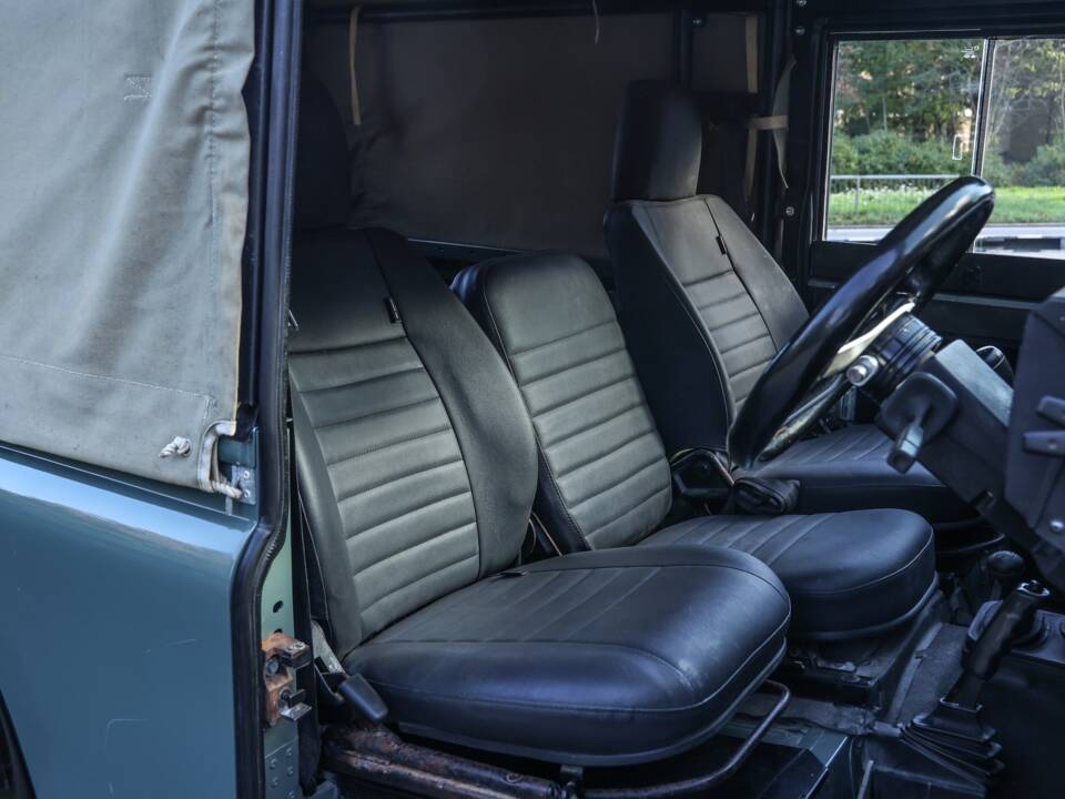 Image 11/21 de Land Rover Defender 90 Td5 (1999)