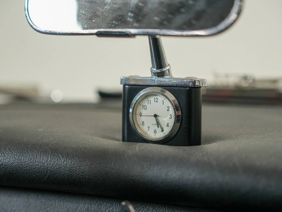 Image 34/43 of Austin-Healey 3000 Mk II (BJ7) (1963)