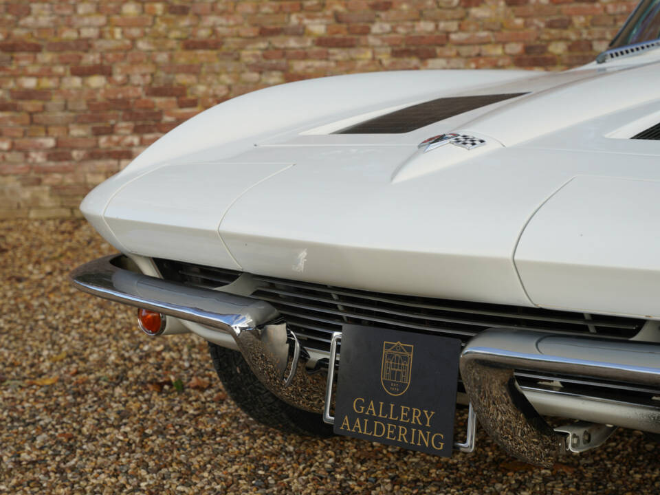 Image 23/50 of Chevrolet Corvette Sting Ray Convertible (1963)