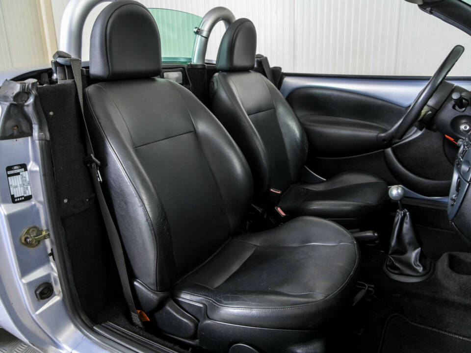 Image 25/50 of Ford Streetka (2004)