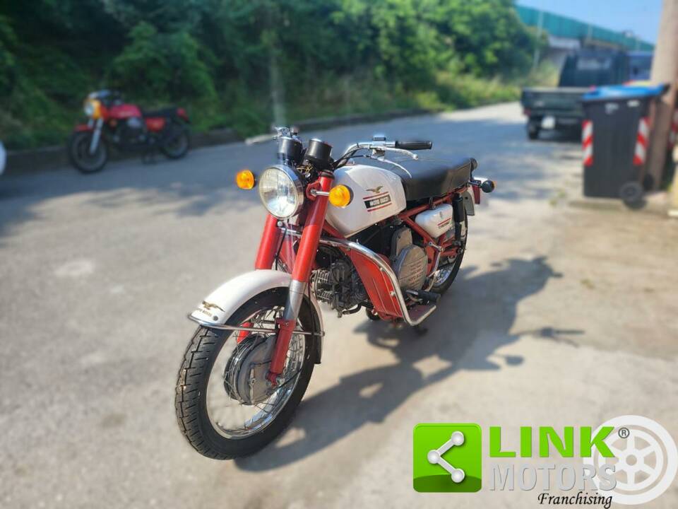 Bild 2/10 von Moto Guzzi DUMMY (1972)