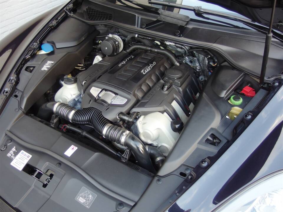 Imagen 89/97 de Porsche Cayenne Turbo (2011)