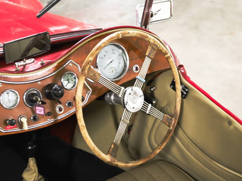 Bild 13/69 von MG TC (1948)