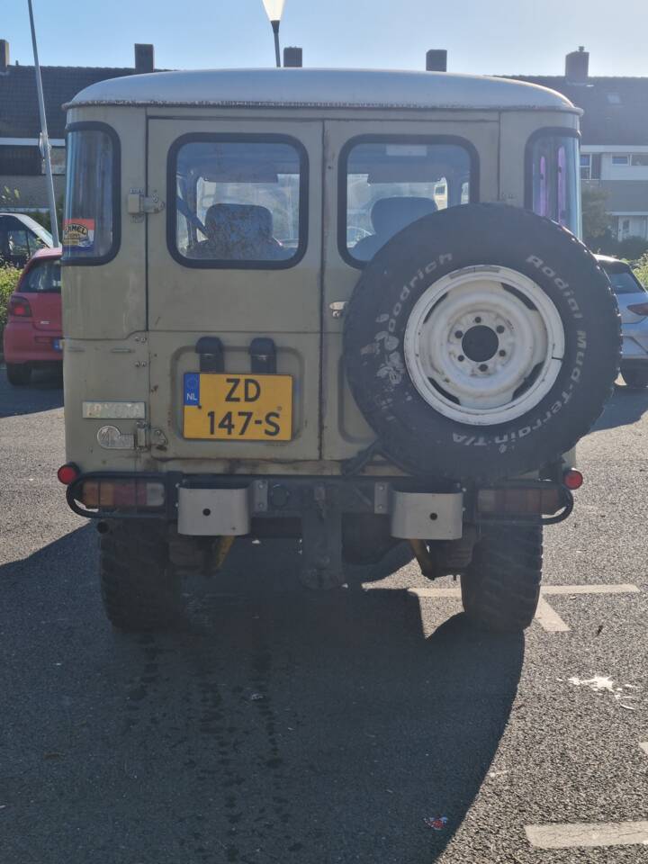 Bild 5/18 von Toyota Land Cruiser BJ 43 (1978)