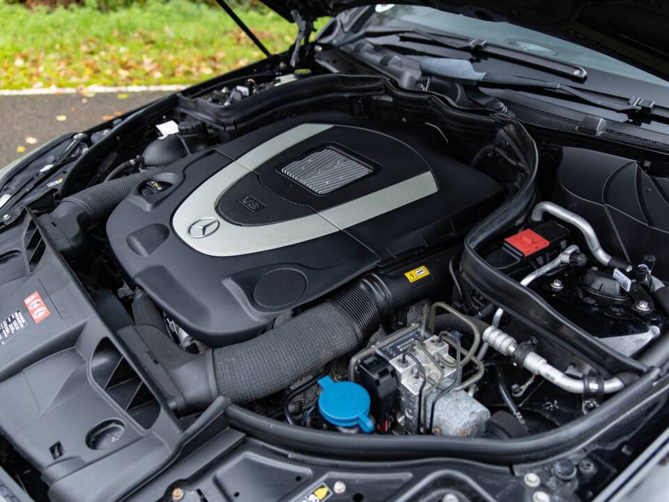 Bild 42/44 von Mercedes-Benz E 500 (2010)