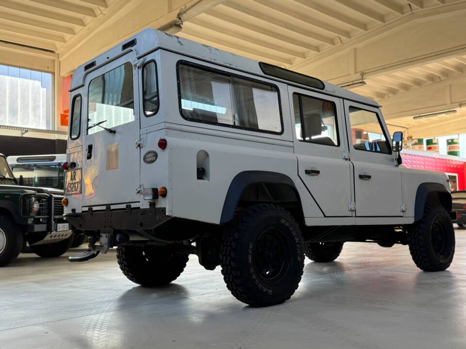 Image 14/45 de Land Rover Defender 110 (1991)