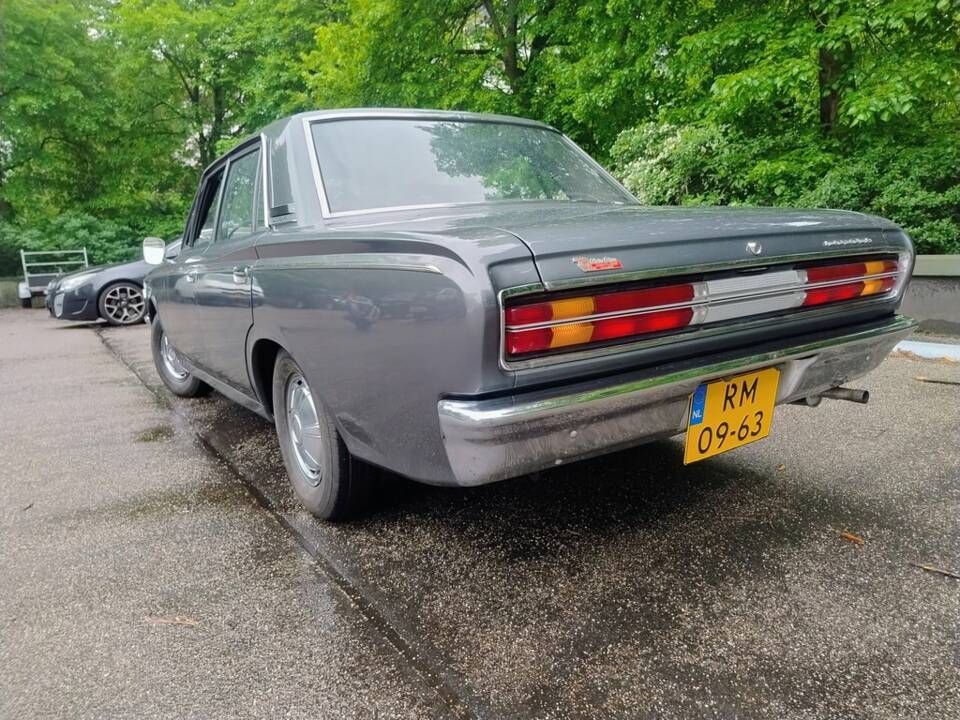 Image 7/8 of Toyota Crown (1971)