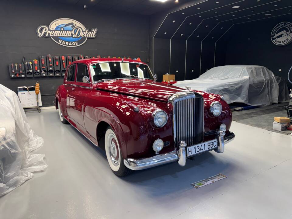 Image 42/81 of Bentley S 1 (1959)