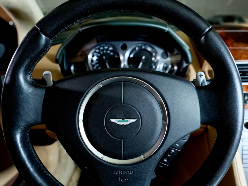 Bild 14/52 von Aston Martin DB 9 Volante (2006)
