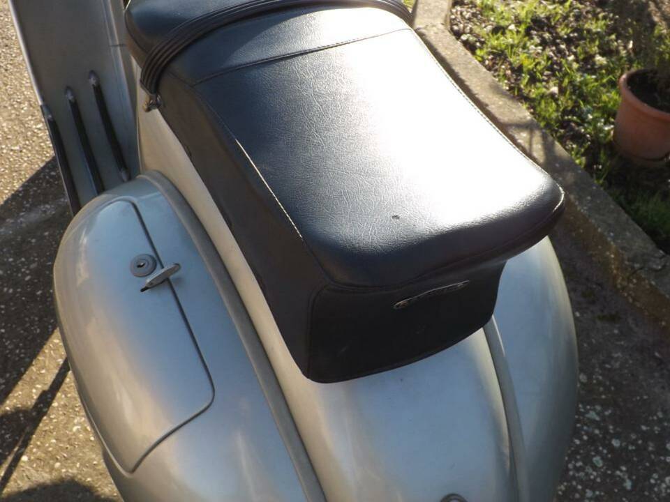 Immagine 28/35 di Piaggio Vespa 150 GS (1958)