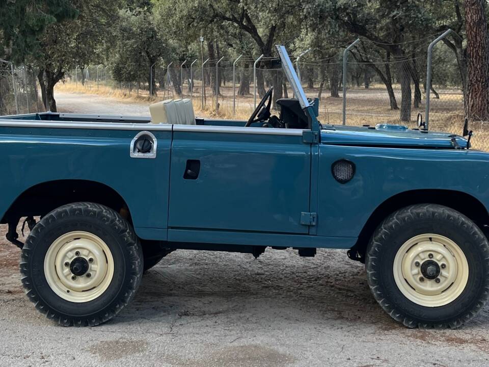 Bild 1/51 von Land Rover 88 (1976)