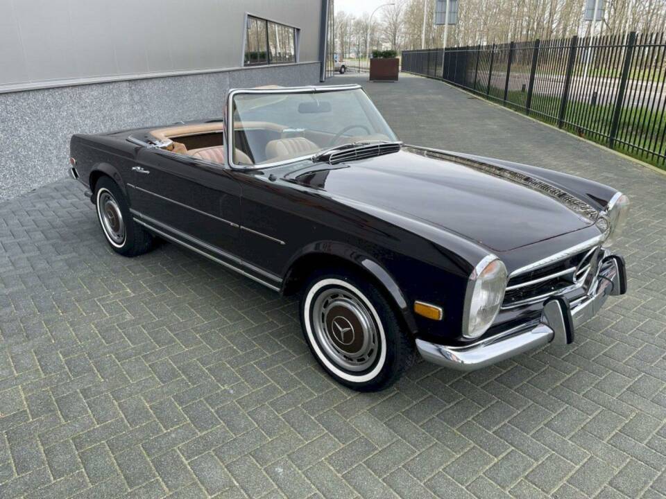 Immagine 3/36 di Mercedes-Benz 280 SL (1969)