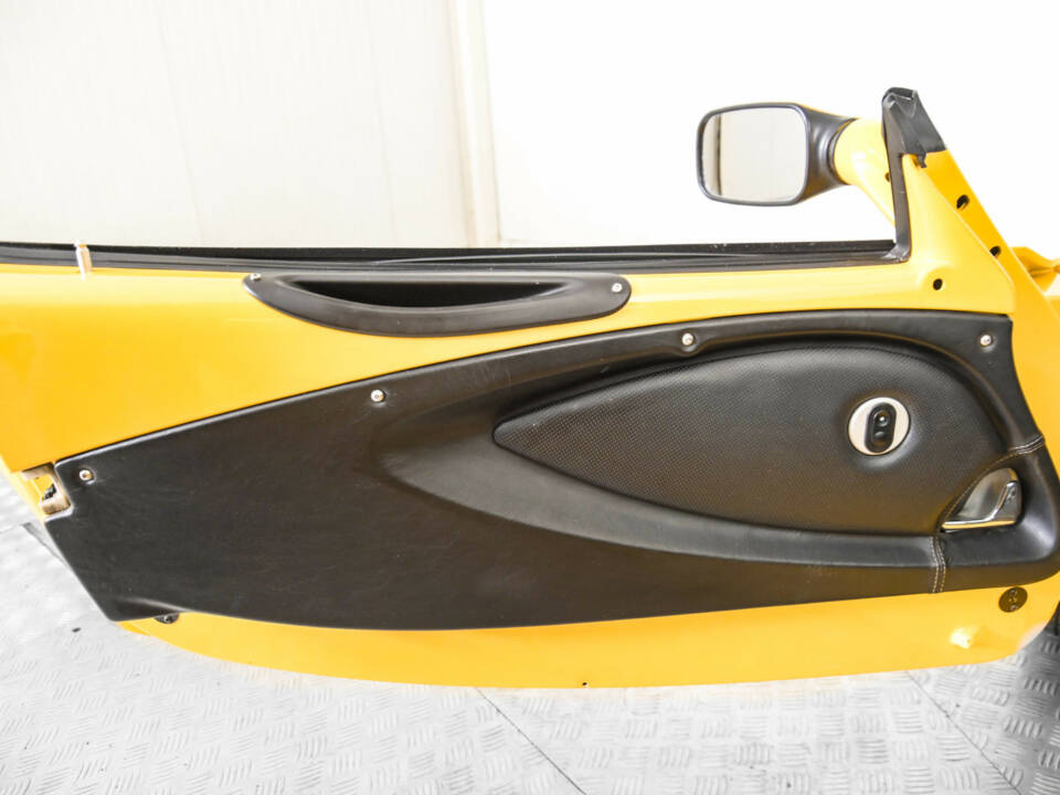 Image 30/50 of Lotus Elise (2003)
