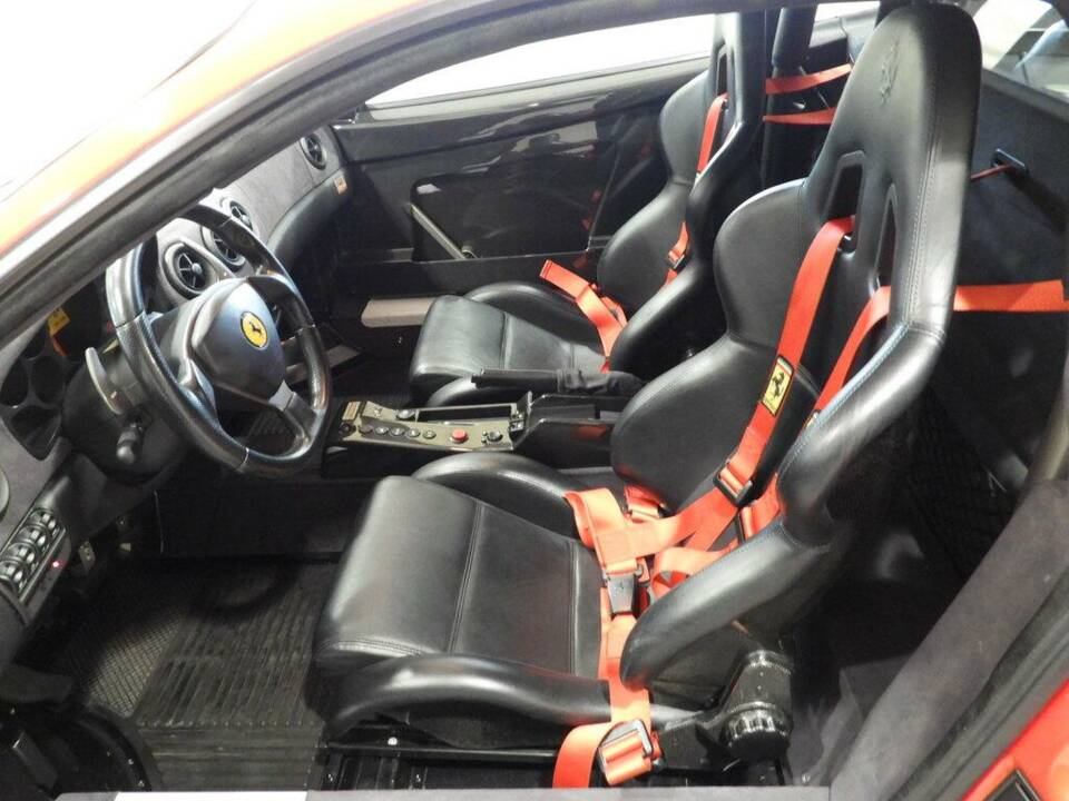 Image 3/9 of Ferrari 360 Challenge Stradale (2004)