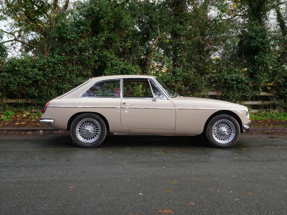 Bild 7/18 von MG MGC GT (1969)