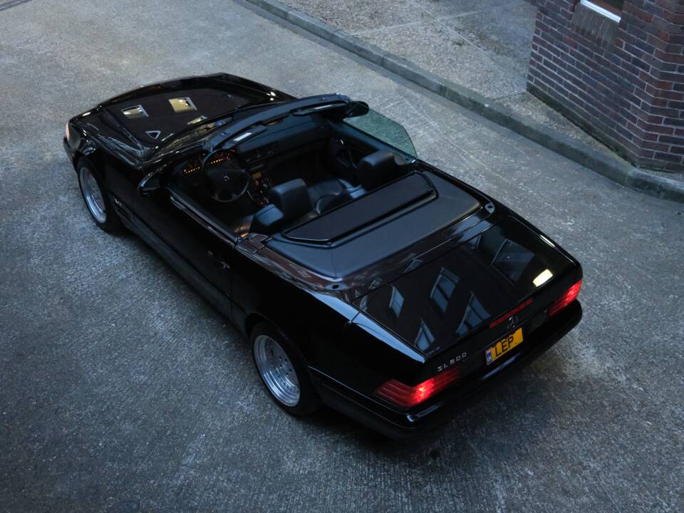 Image 78/100 of Mercedes-Benz SL 600 (1998)