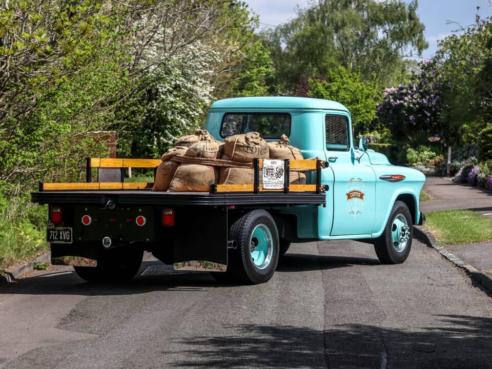 Immagine 2/34 di Chevrolet 3100 ½-ton (1957)