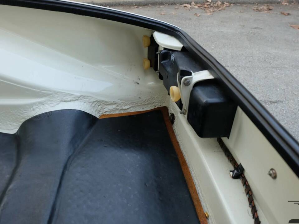 Image 25/61 of Porsche 914/6 (1973)