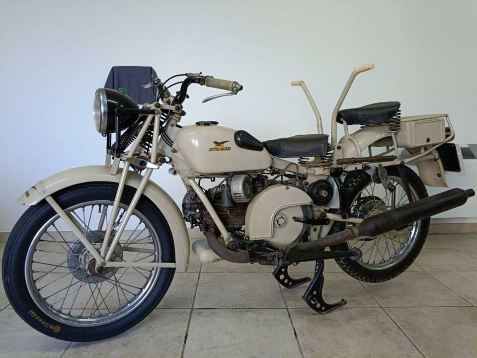 Image 1/36 of Moto Guzzi DUMMY (1976)