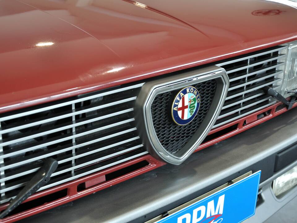 Bild 34/50 von Alfa Romeo Giulietta 1.8 (1985)