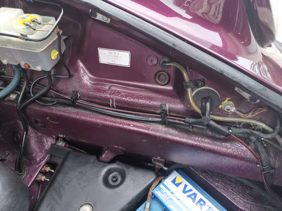 Image 18/51 of Porsche 911 Carrera 2 (WTL) (1990)