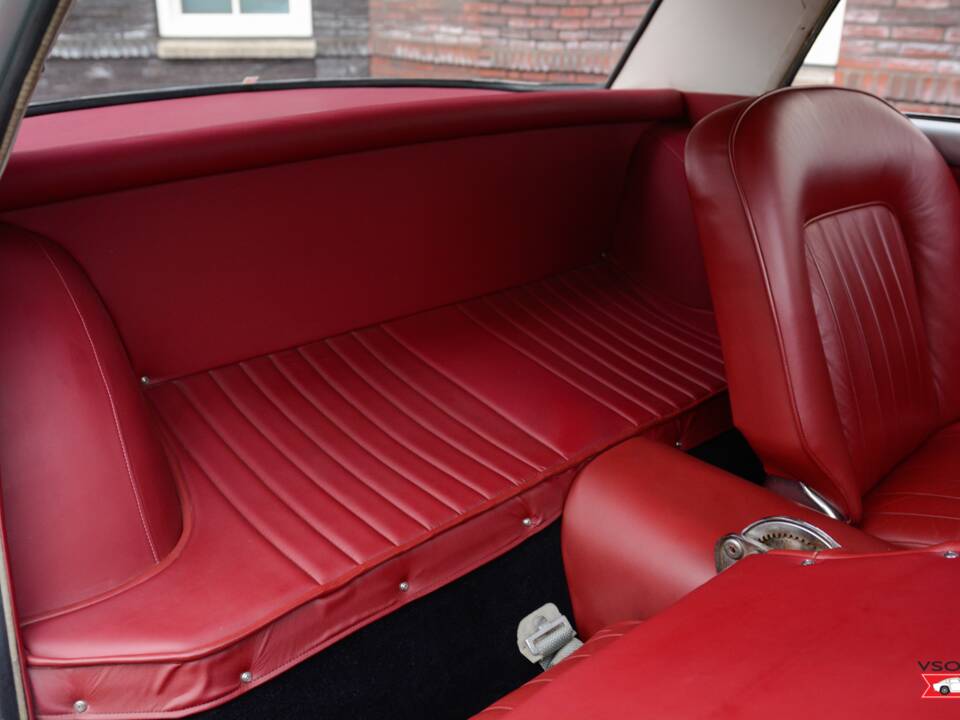 Image 21/28 de Ferrari 250 GT Pininfarina Coupe (1960)