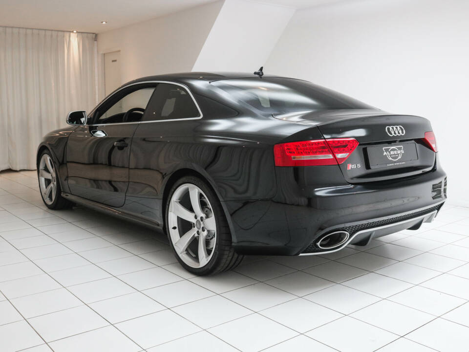 Image 3/13 de Audi RS5 (2011)