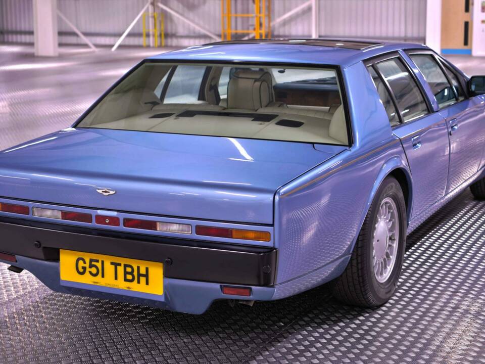 Imagen 8/50 de Aston Martin Lagonda (1989)