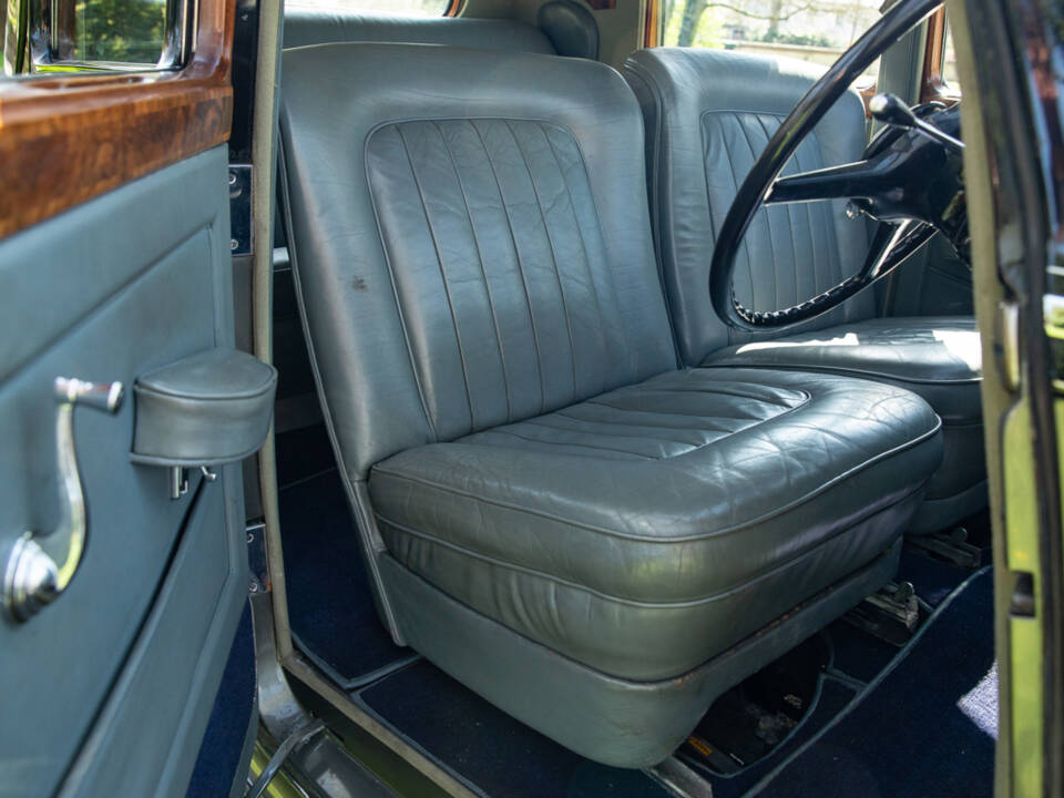Image 9/38 of Rolls-Royce Silver Dawn (1954)