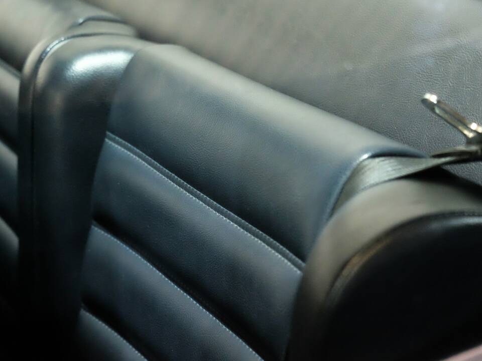 Imagen 13/26 de Porsche 911 Carrera 4 (1992)