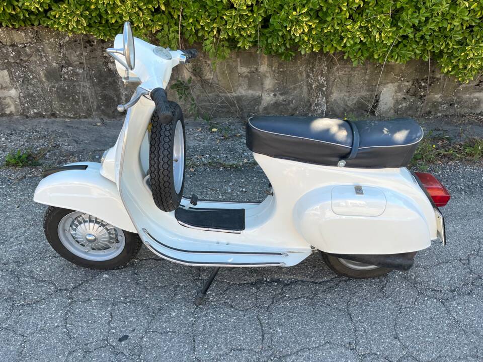 Immagine 2/6 di Piaggio Vespa 125 Primavera (1973)
