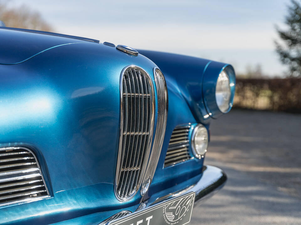 Image 27/45 de BMW 503 (1958)