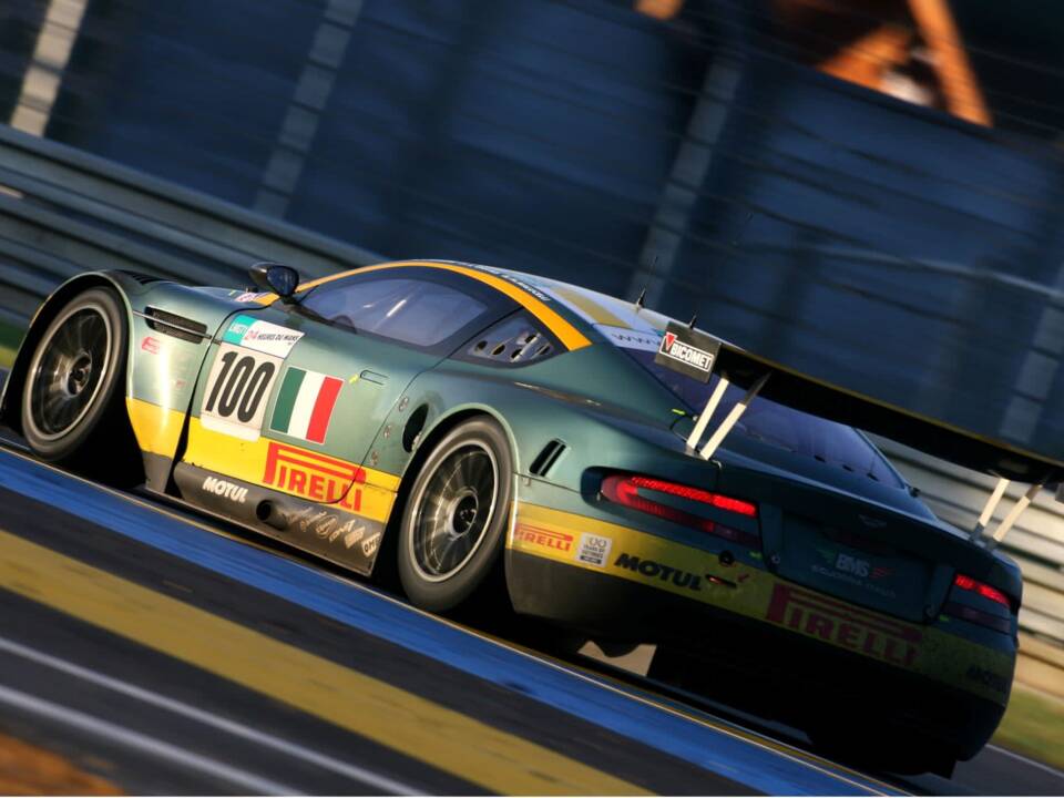 Image 25/30 of Aston Martin DBR9 GT1 (2006)
