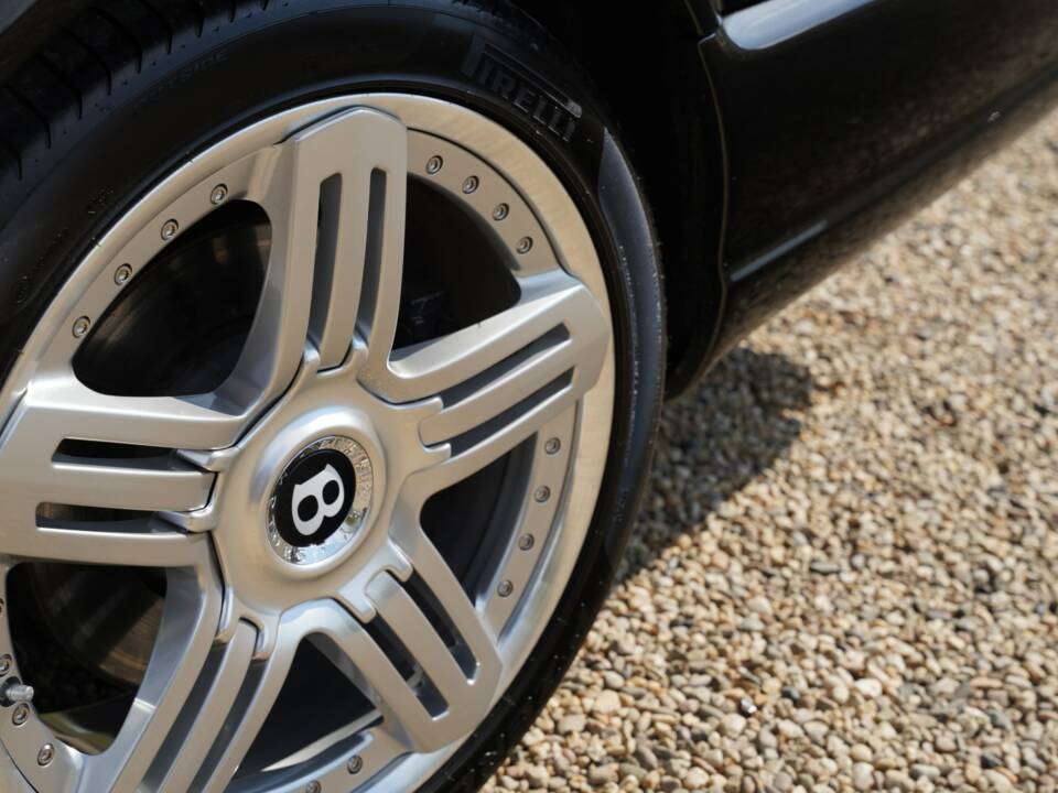 Image 27/50 of Bentley Arnage T (2007)