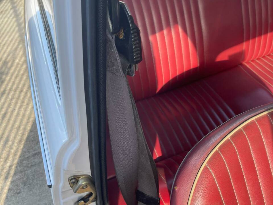 Image 12/56 of SEAT 850 Speciale (1971)