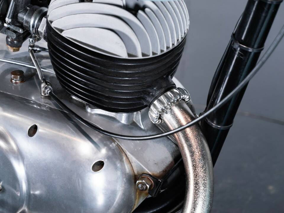 Image 44/50 of Bianchi 125 (1958)