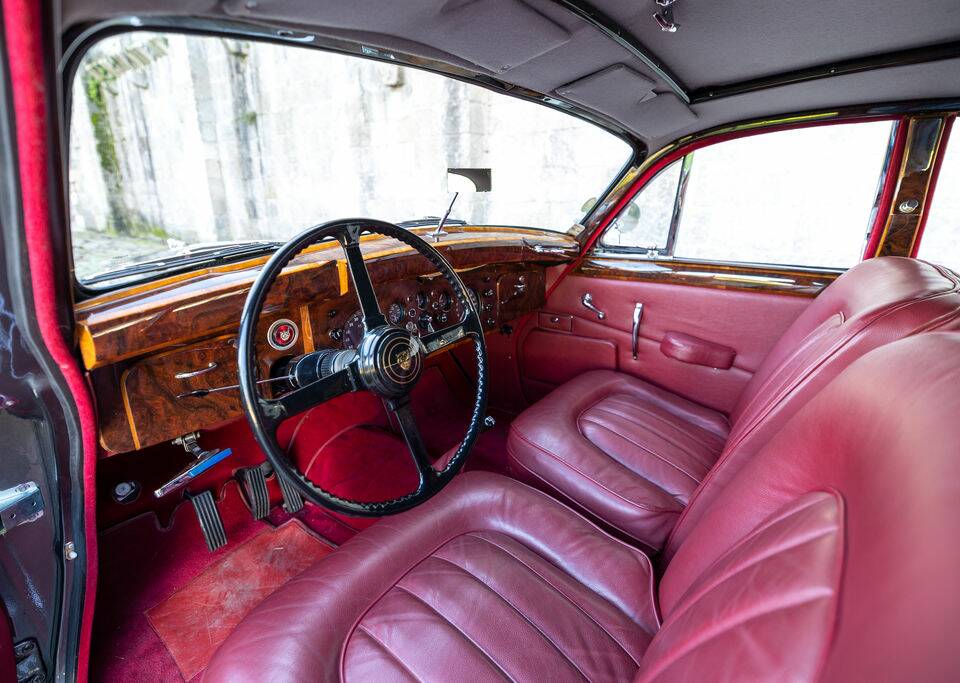 Bild 2/8 von Jaguar Mk IX (1960)