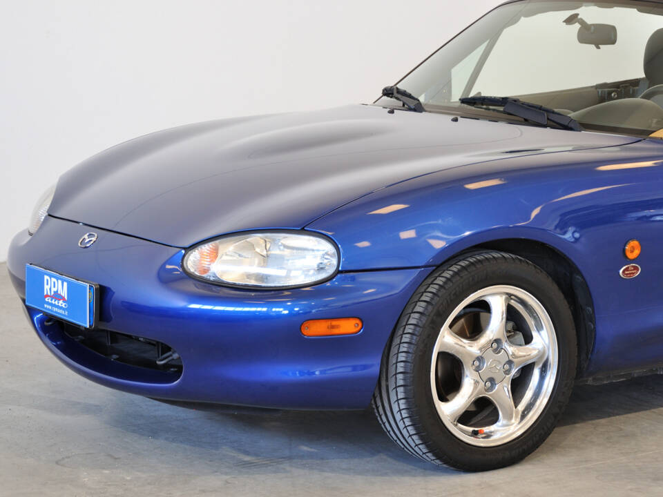 Image 21/47 of Mazda MX-5 1.8 (1999)