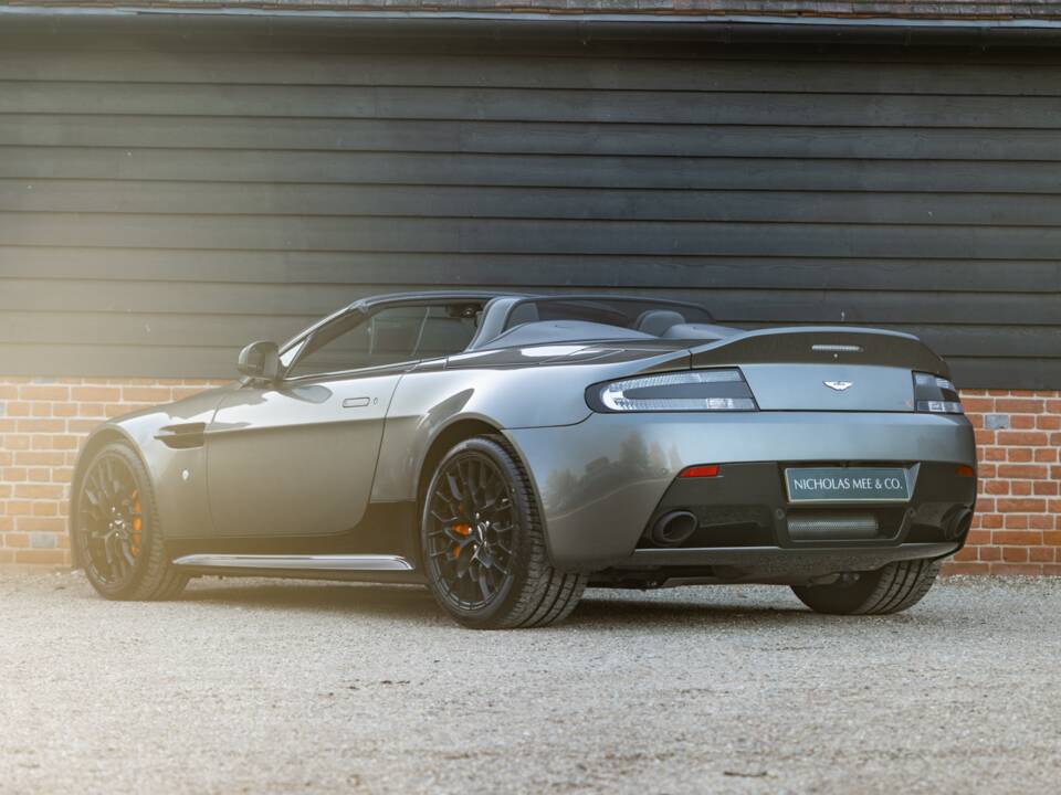 Image 4/53 of Aston Martin V12 Vantage AMR Roadster (2018)