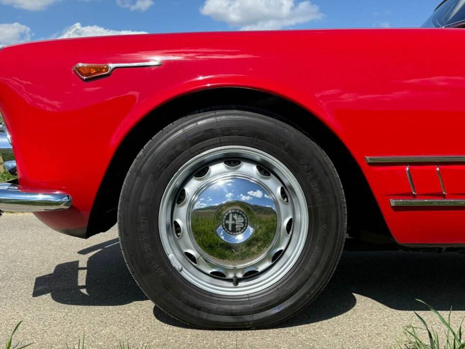 Image 20/20 of Alfa Romeo 2000 Spider (1961)