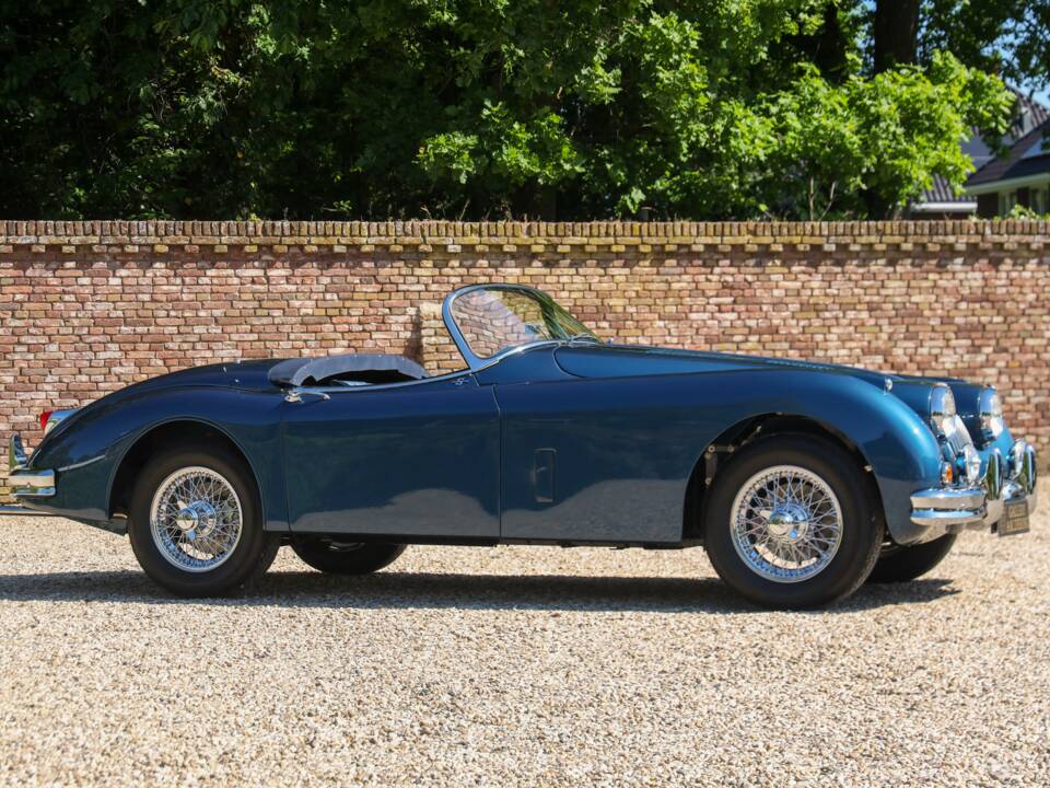 Image 36/50 of Jaguar XK 150 3.4 S OTS (1958)
