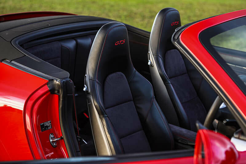 Bild 8/14 von Porsche 911 Carrera 4 GTS (2015)