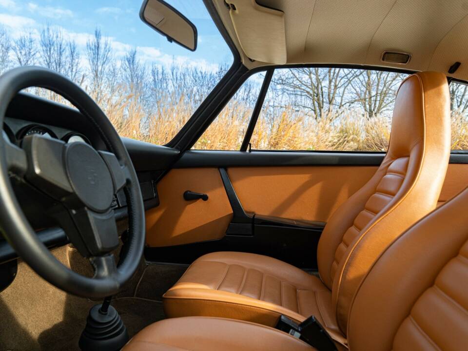 Image 48/50 de Porsche 911 Carrera 2.7 (1974)