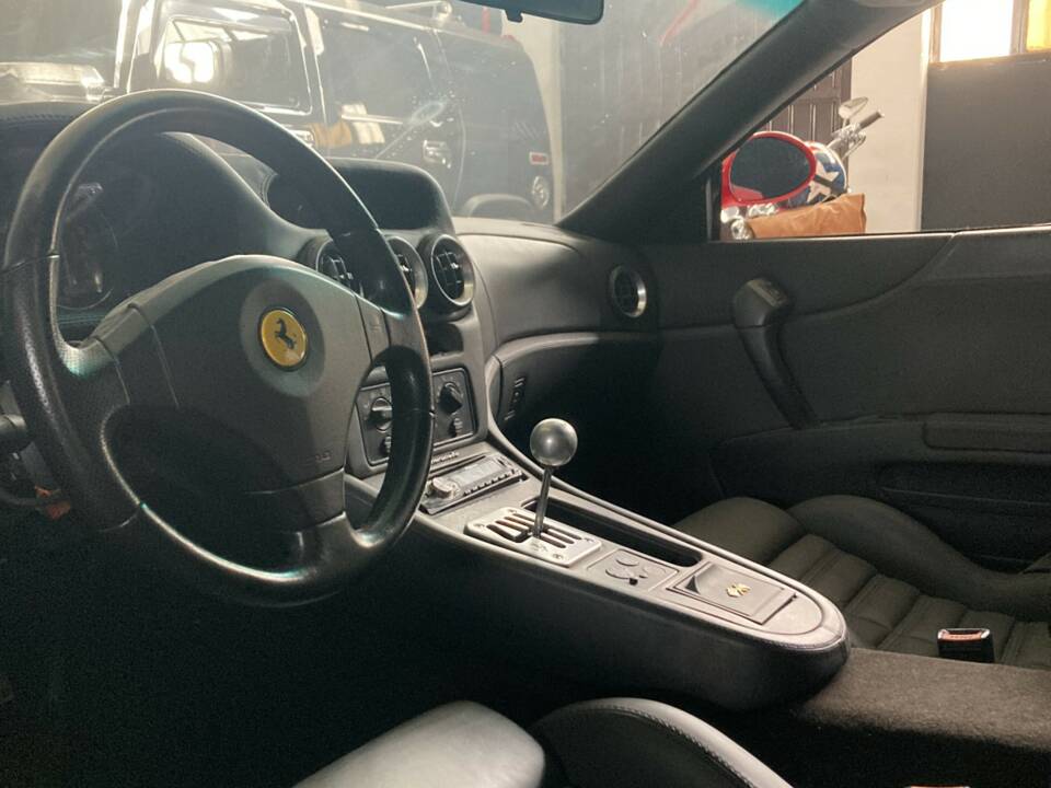 Bild 6/9 von Ferrari 550 Maranello (1996)