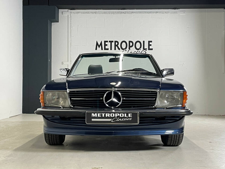 Image 5/28 de Mercedes-Benz 500 SL (1983)