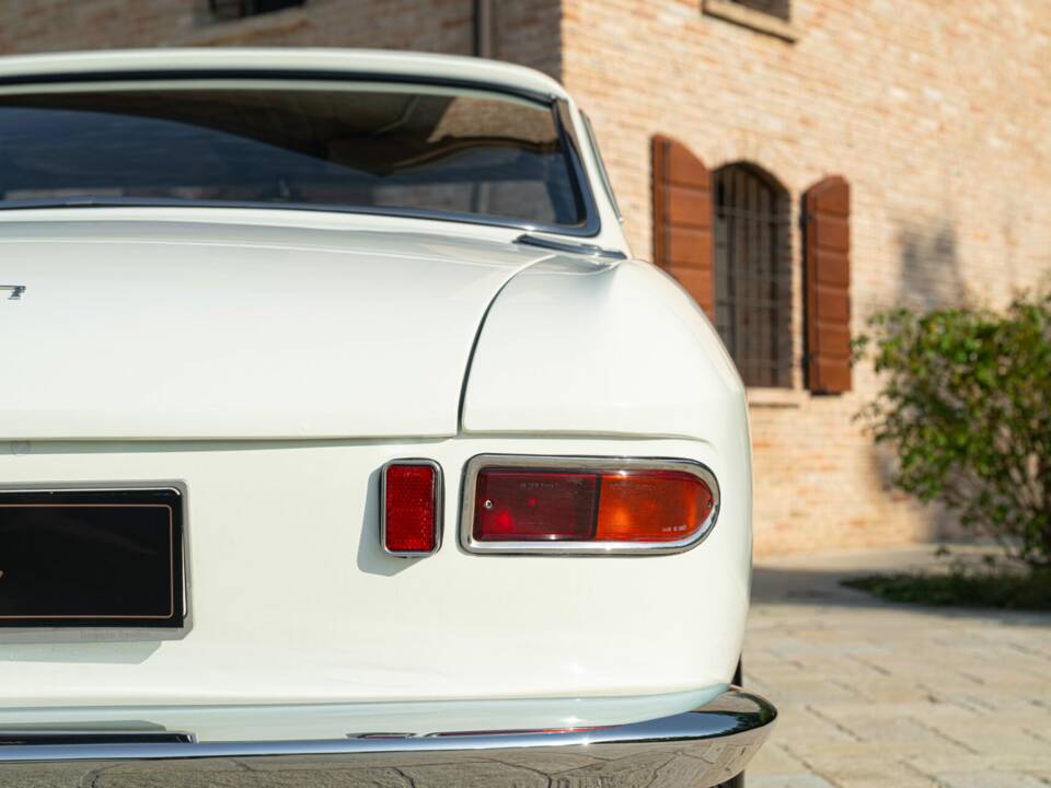 Obraz 19/50 pojazdu Ferrari 330 GT 2+2 (1964)