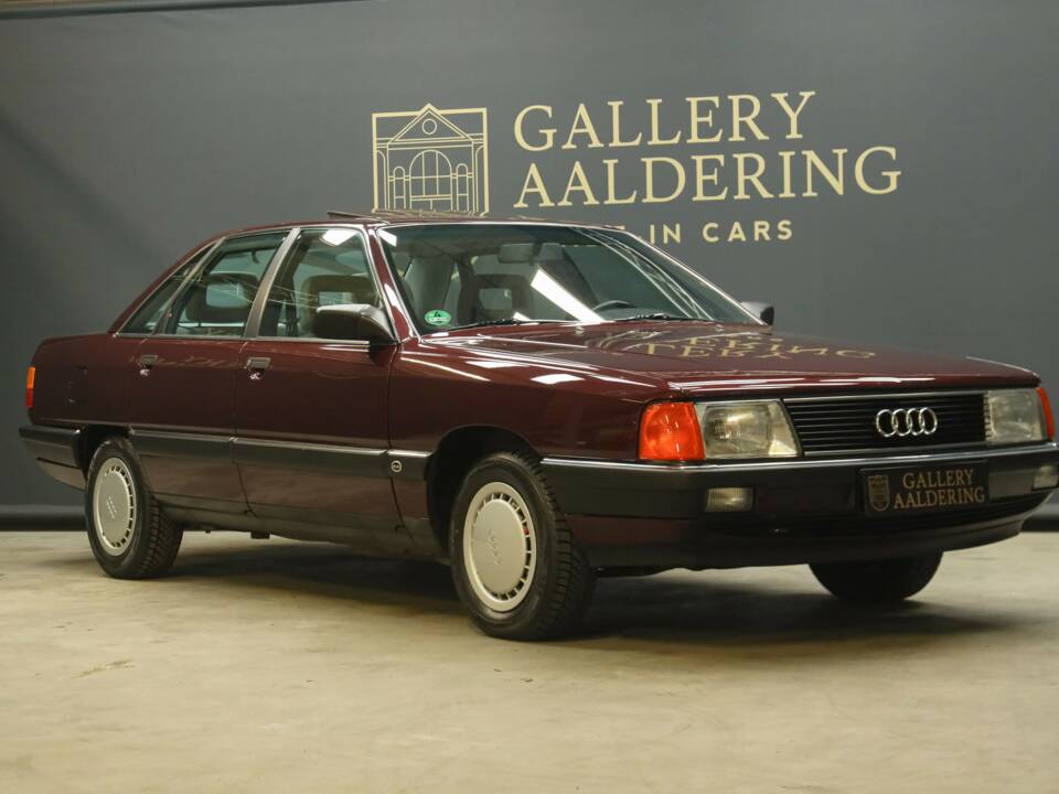 Image 48/50 de Audi 100 - 2.3E quattro (1990)